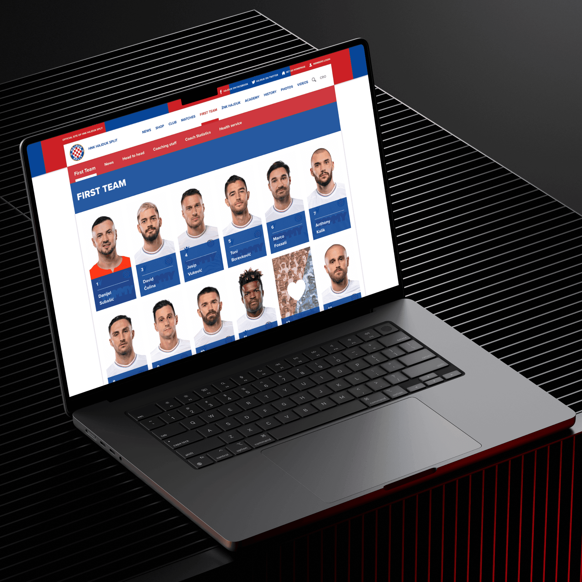 Hajduk players screen on laptop